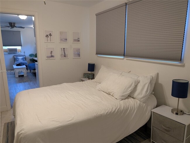 Building Photo - 311 SW 2nd Ave