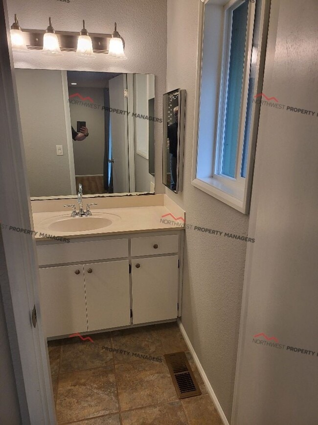 Building Photo - STATUS: AVAILABLE  | R320 | $1895