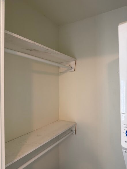 Building Photo - 1815 Ashton Ave