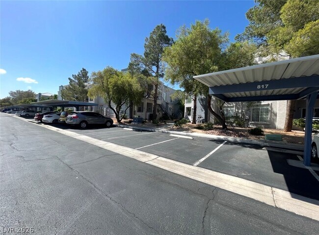 Building Photo - 2201 Ramsgate Dr