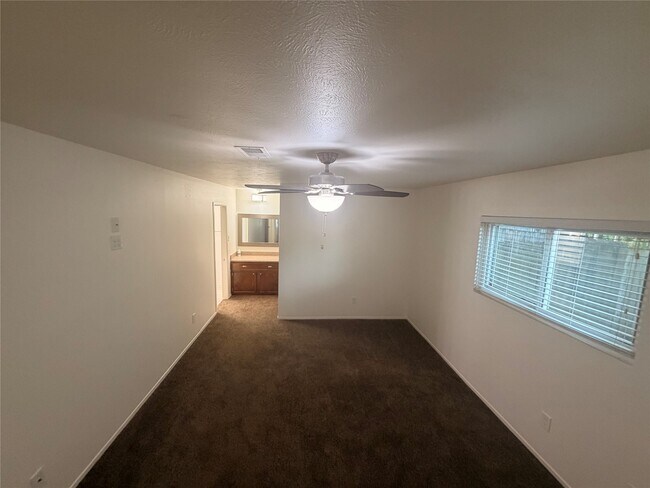 Building Photo - 3214 Big Spruce Dr