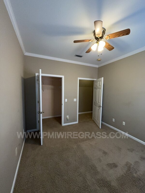 Building Photo - 249 Windsor Garden Dr