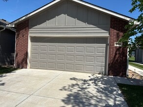 Building Photo - Spacious 3BR Home with Granite Kitchen & Covered Patio Near 53rd & Meridian