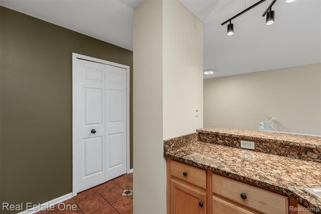 Building Photo - 2847 Barclay Way