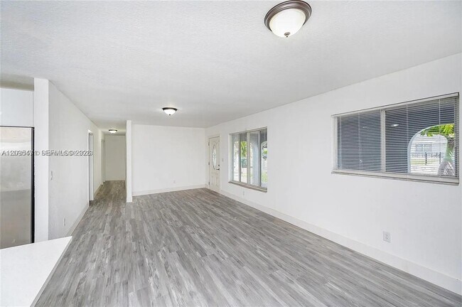 Building Photo - 11950 SW 182nd Terrace