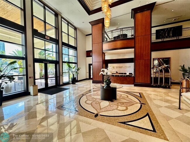 Building Photo - 610 W Las Olas Blvd