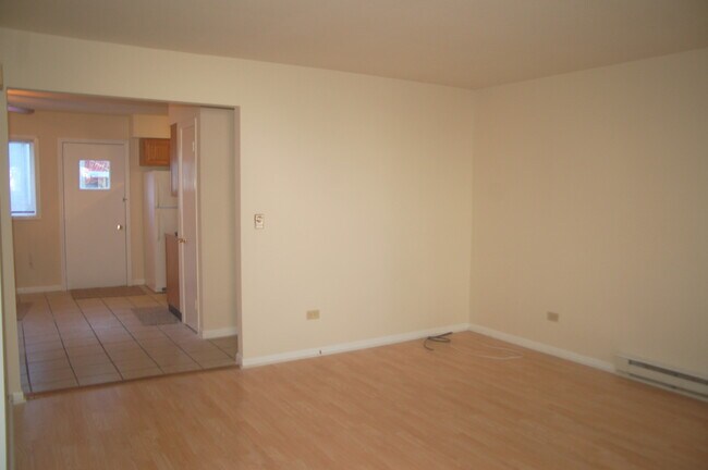 Building Photo - 321 S Jefferson St