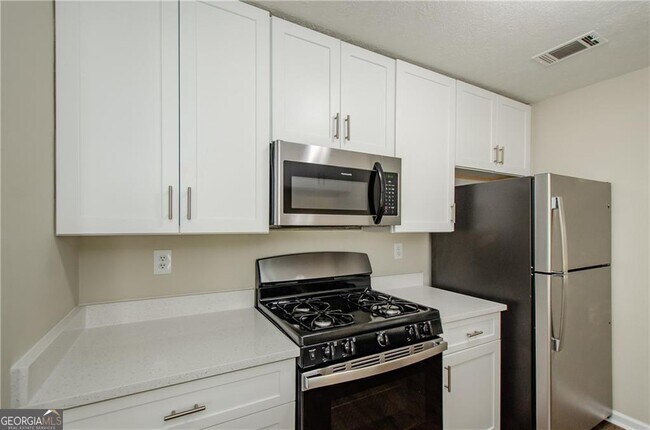 Building Photo - 10840 Mortons Crossing