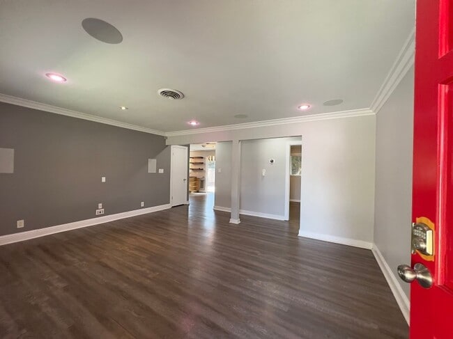 Building Photo - Beautifully Updated Four Bedroom Napa Home