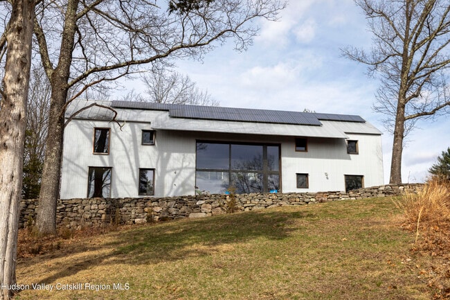 Building Photo - 94 Cherry Hill Rd