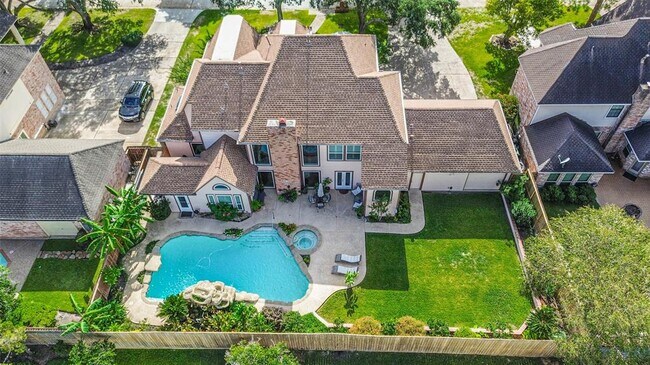 Building Photo - 1319 Hannington Dr