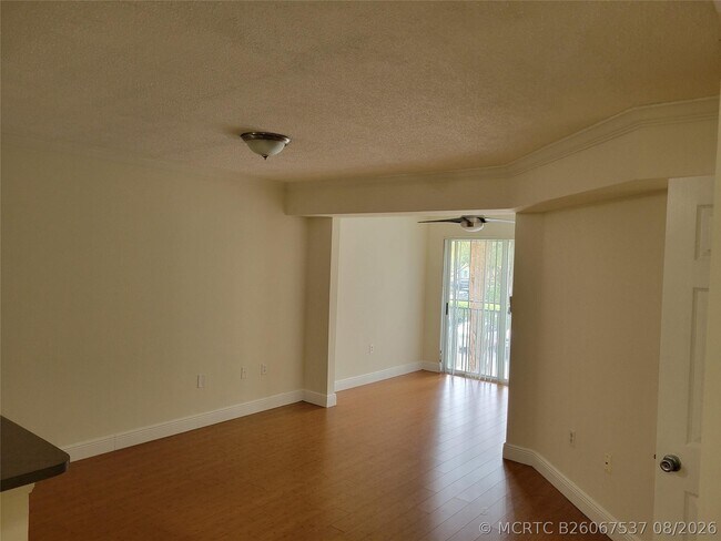 Building Photo - 2496 Centergate Dr