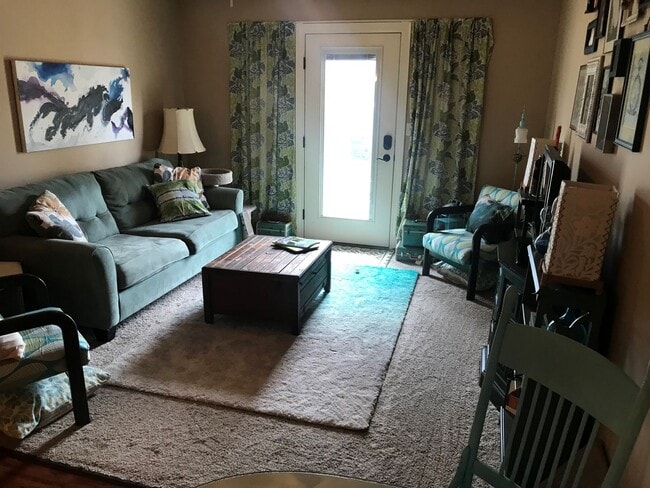 Building Photo - 2725 Northridge Pkwy