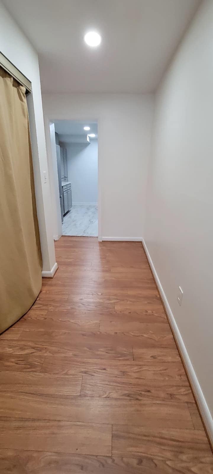 Foyer with ample storage space - 1807 Blueridge Ave