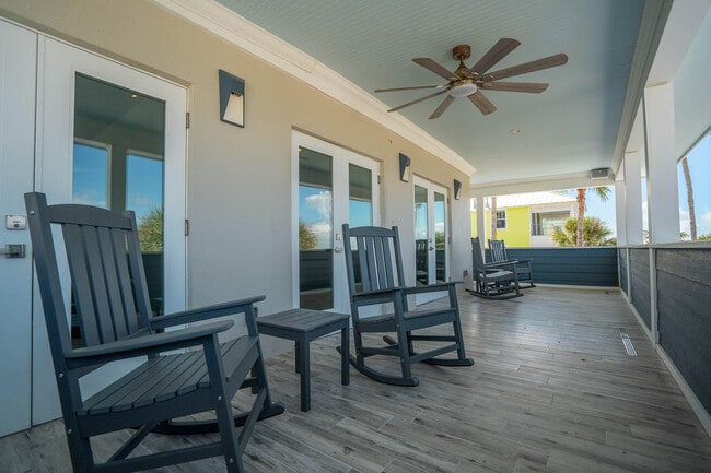 Building Photo - 113-112 12th Ave