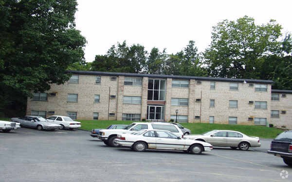 Building Photo - The Courtyard of Oakley
