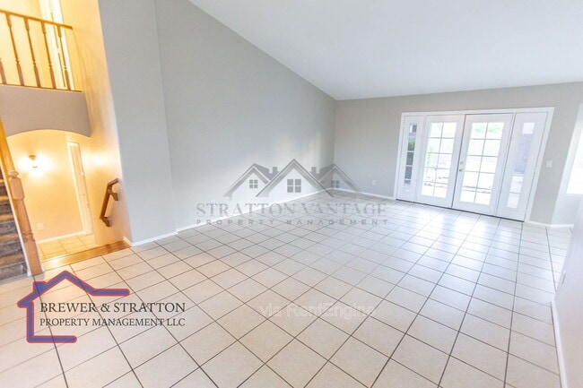 Building Photo - 1431 E Encinas Ave