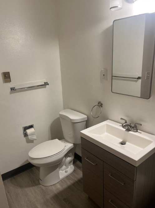 Building Photo - The Grove