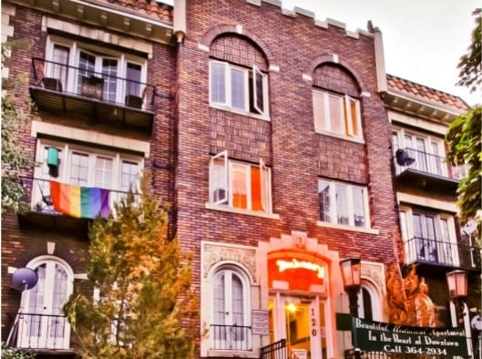Building Photo - Embassy Arms