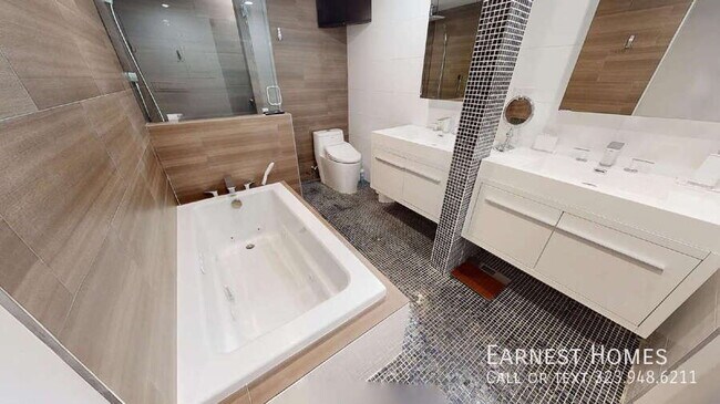 Building Photo - 2160 Century Park E