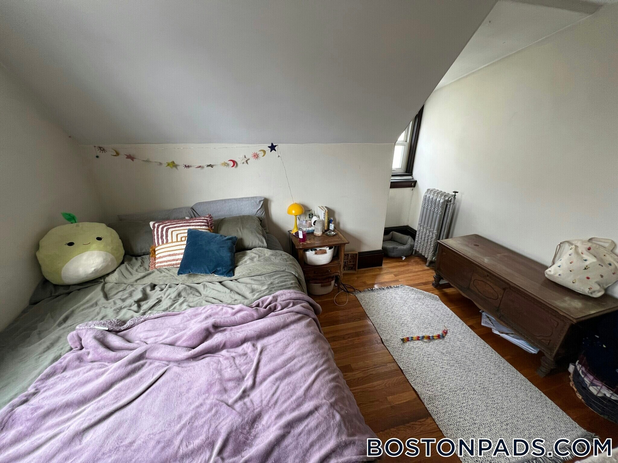 Building Photo - 211 Holland St