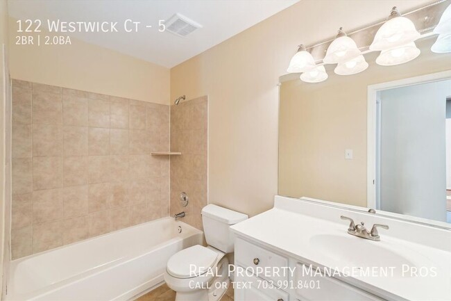 Building Photo - 122 Westwick Ct