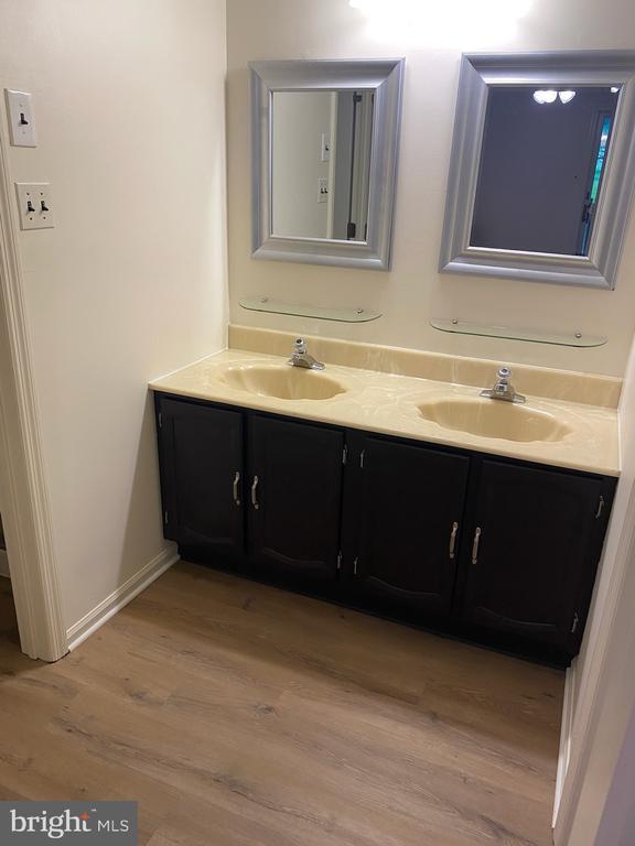 Building Photo - 4859 Plum Run Ct