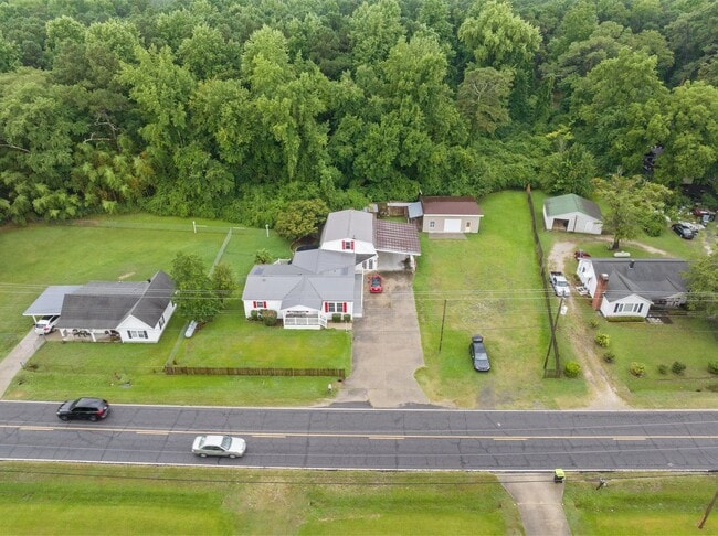 Building Photo - 2277 Hull Rd