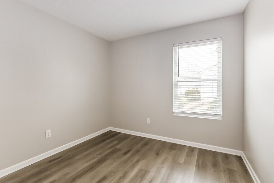 Building Photo - 4071 Dogwood Ct