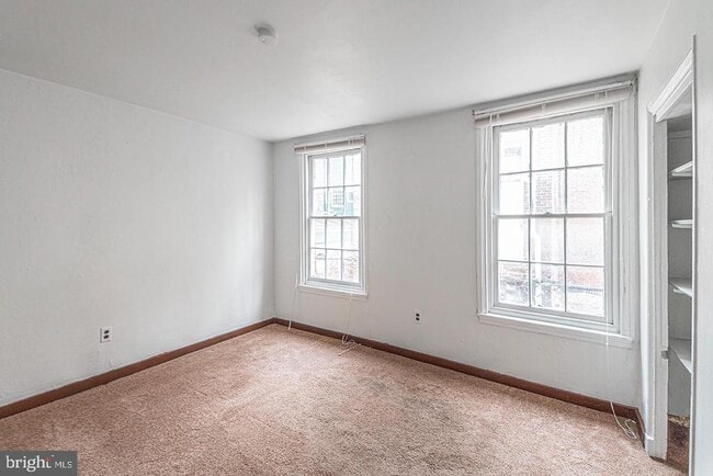 Building Photo - 2013 Moravian St