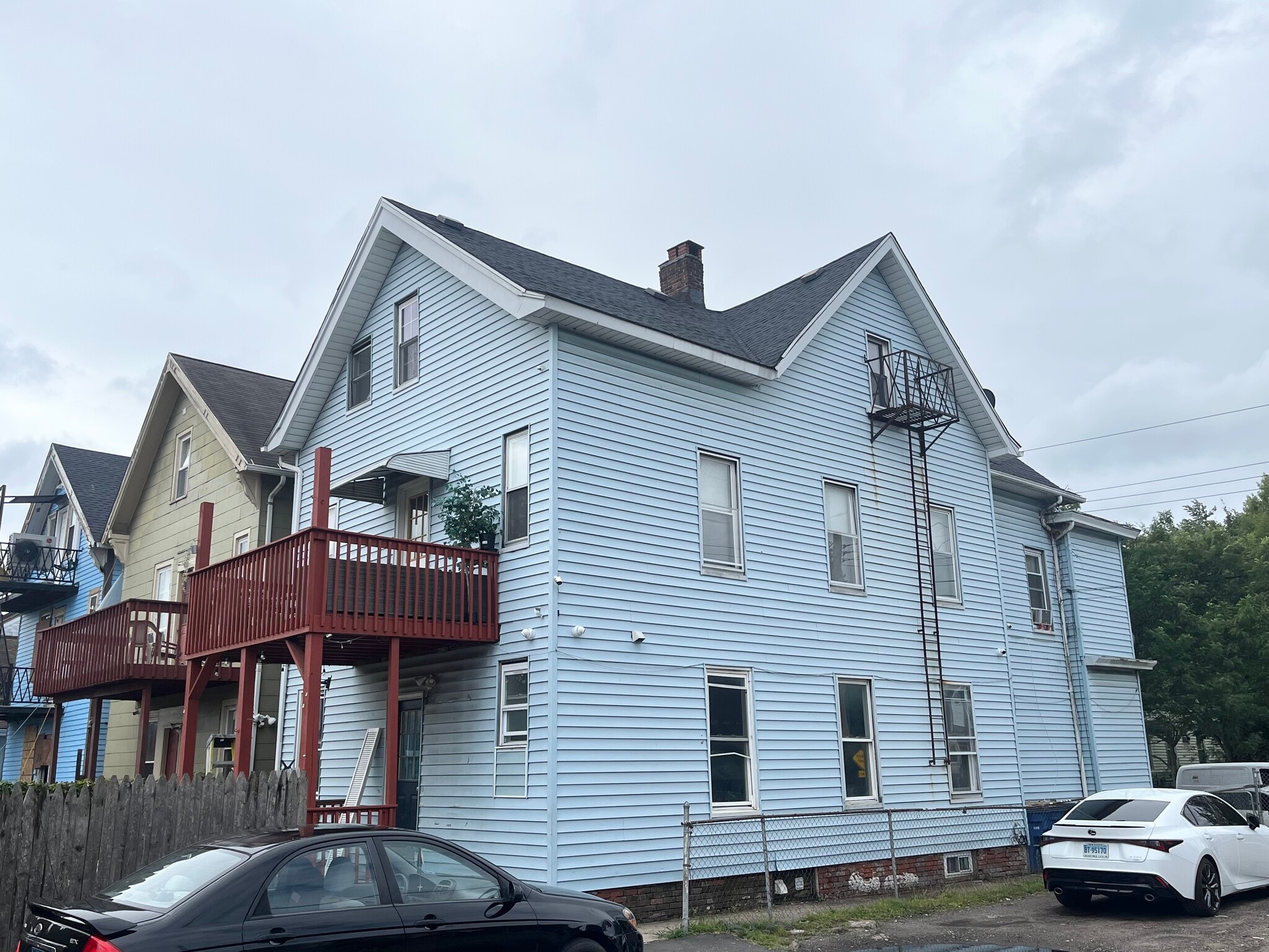 Building Photo - 117 Lloyd St