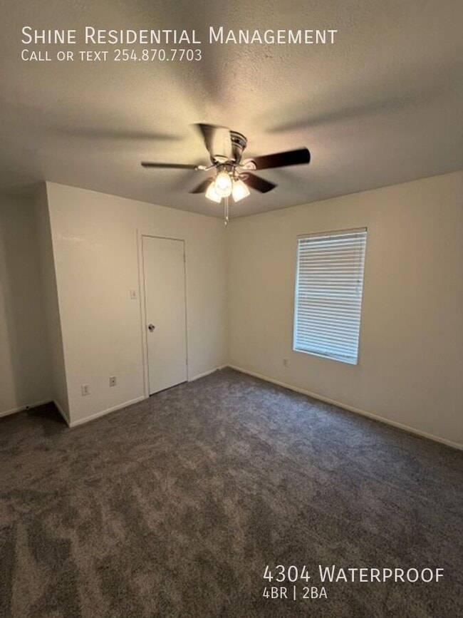 Building Photo - 4304 Waterproof-