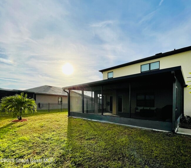 Building Photo - 7351 Amethyst Ave