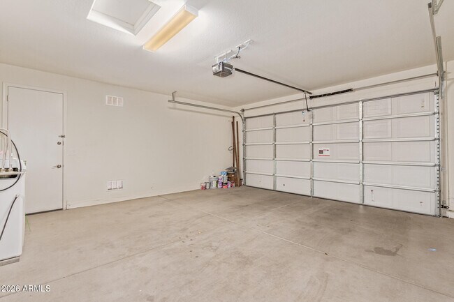 Building Photo - 20419 E Rosa Rd