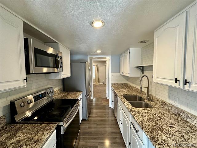 Building Photo - 2525 S Dayton Way