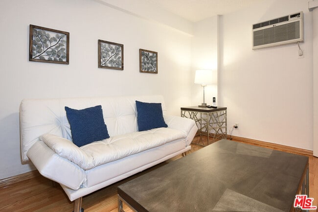 Building Photo - 3720 Vinton Ave