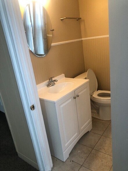 Building Photo - 22 E Pennsylvania Ave