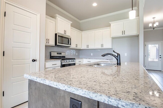 Building Photo - 495 Cherrybark Dr
