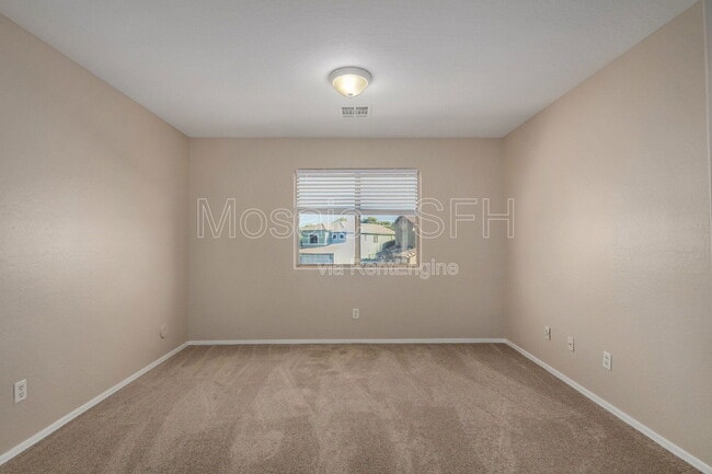 Building Photo - 5215 W Hasan Dr