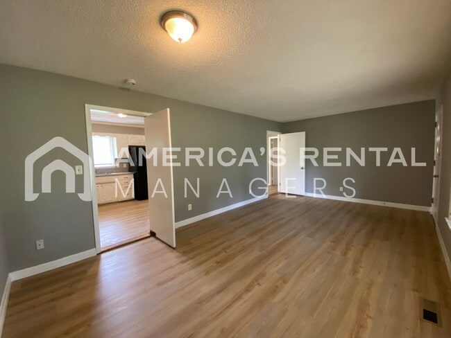 Building Photo - Home for Rent in Huntsville! Minutes from Downtown & Bridge Street Town Centre! AVAILABLE NOW!