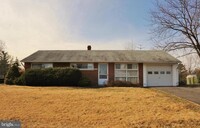 Building Photo - 6316 Rose Hill Dr