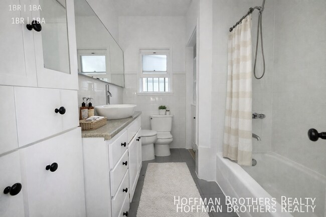 Building Photo - 1019 Westmoreland Ave