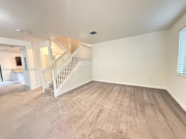 Building Photo - 20714 NE 5th Ct