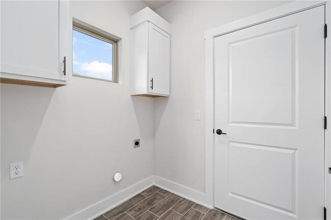 Building Photo - 28 W Gilpin St