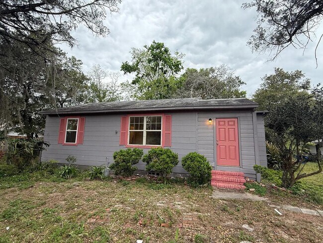 Building Photo - 9961 Jeanette Rd