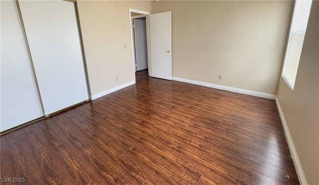 Building Photo - 924 Carmel Shrs Dr