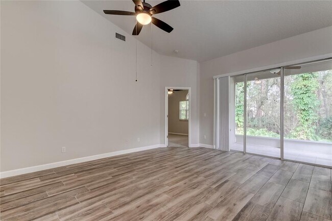 Building Photo - 10426 Springrose Dr
