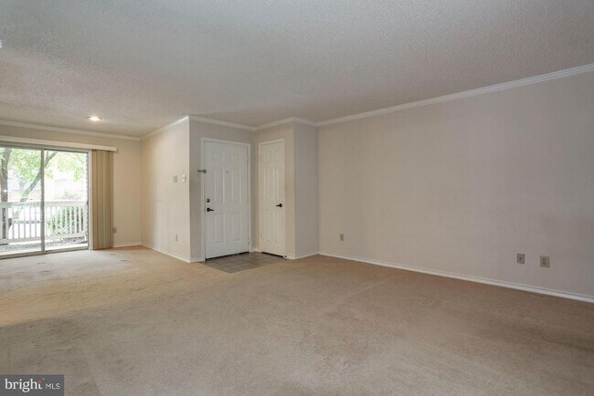 Building Photo - 1511 Lincoln Way
