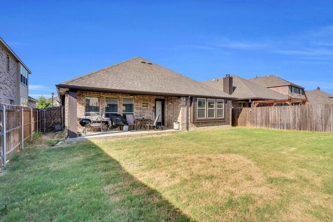 Building Photo - 1129 Snowy Owl Dr
