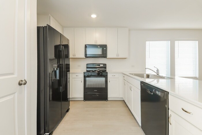 Building Photo - 241 Bable Run Dr